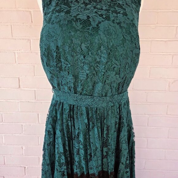 Lane Bryant Lace Colorblock Pleated Midi Dress in Emerald Green and Black Size14 - Picture 2 of 15